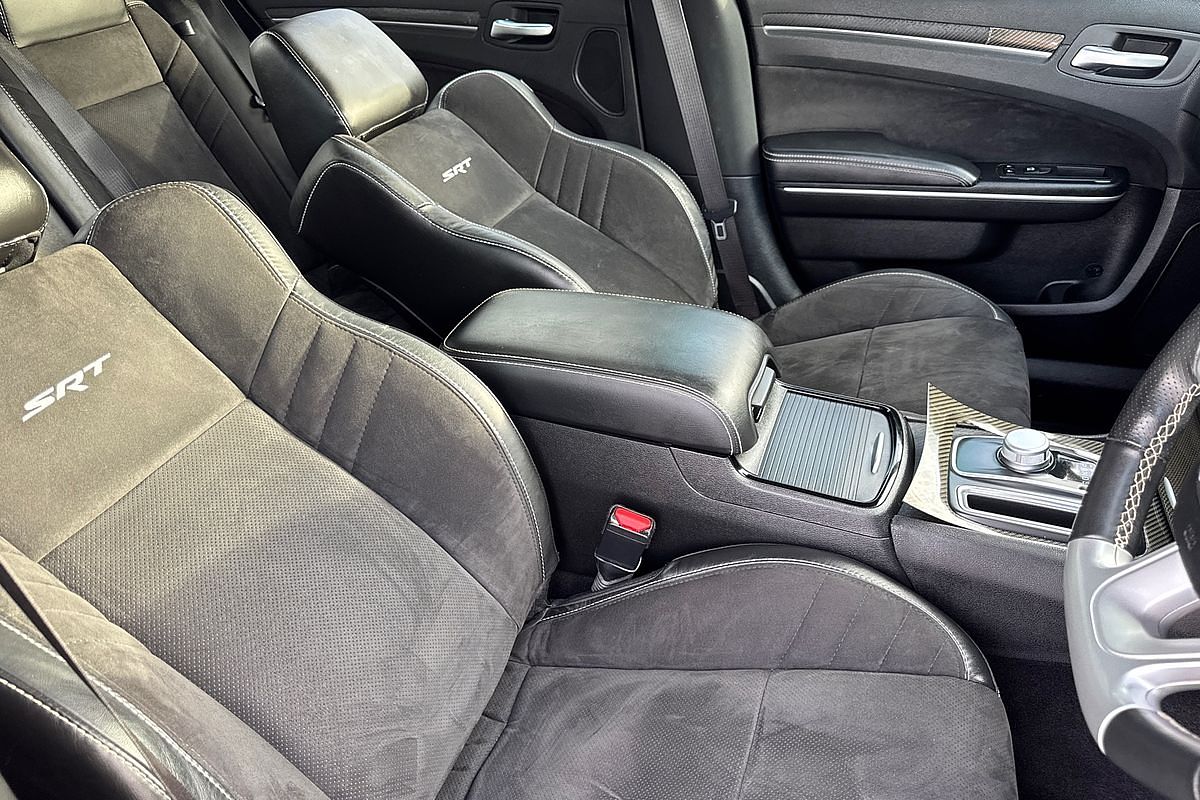 2019 Chrysler 300 SRT LX