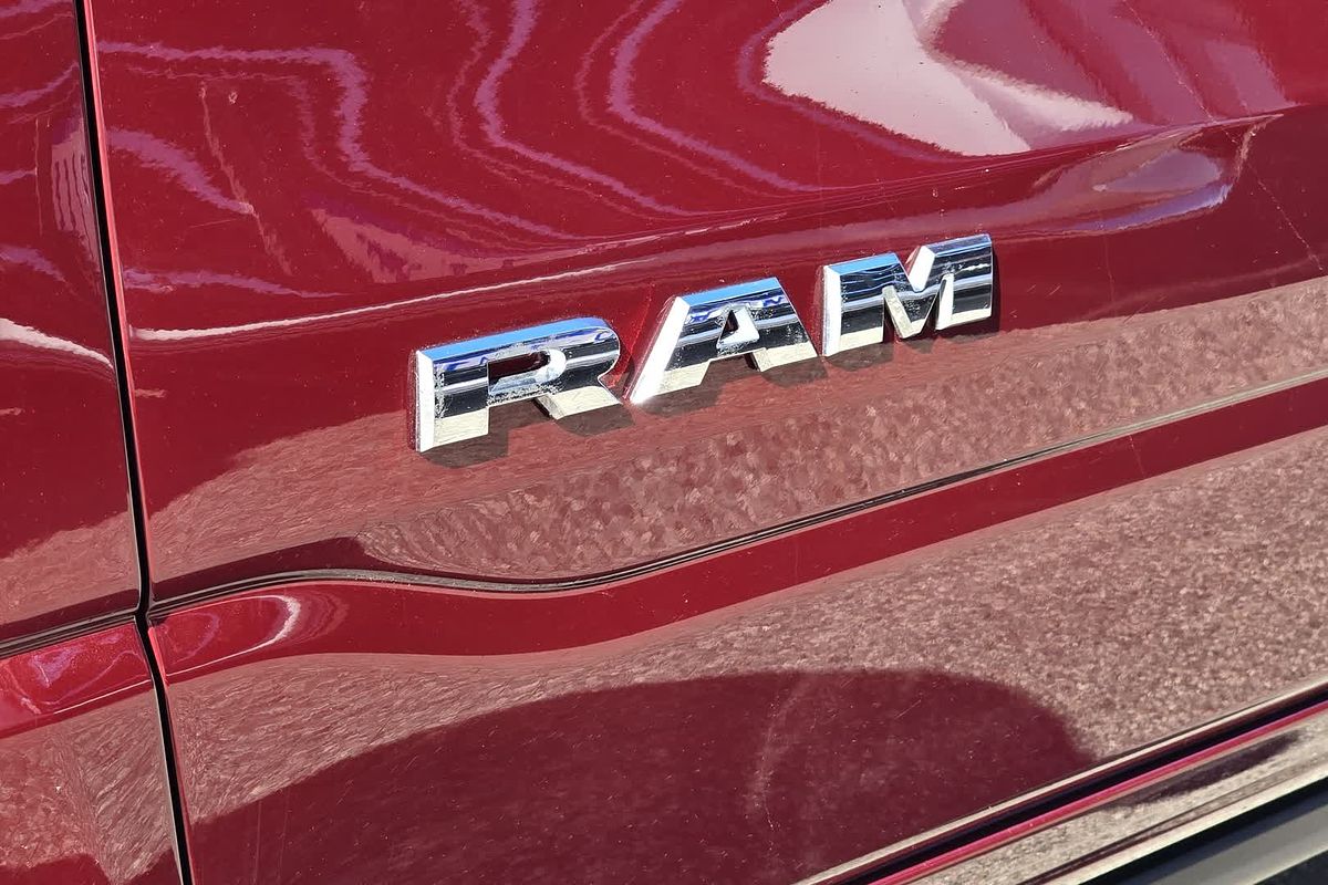 2024 RAM 1500 Laramie Sport RamBox DT 4X4 SWB