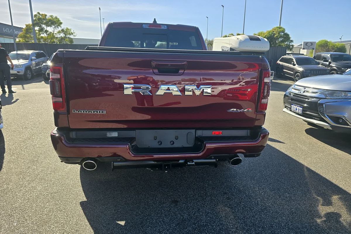 2024 RAM 1500 Laramie Sport RamBox DT 4X4 SWB