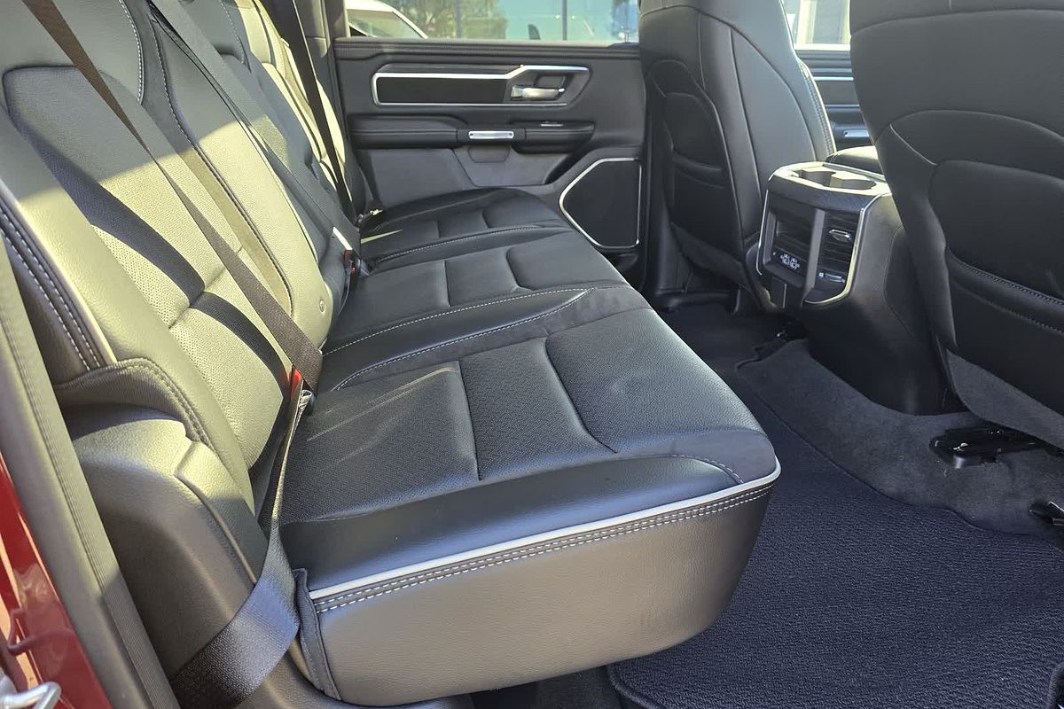 2024 RAM 1500 Laramie Sport RamBox DT 4X4 SWB