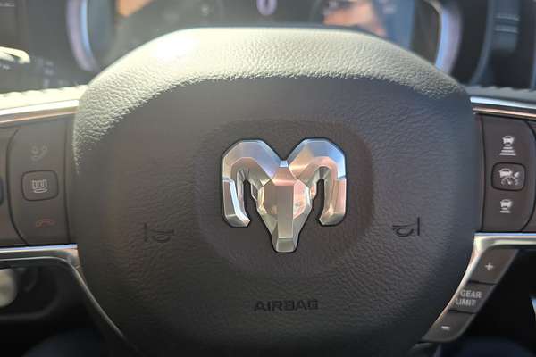 2024 RAM 1500 Laramie Sport RamBox DT 4X4 SWB