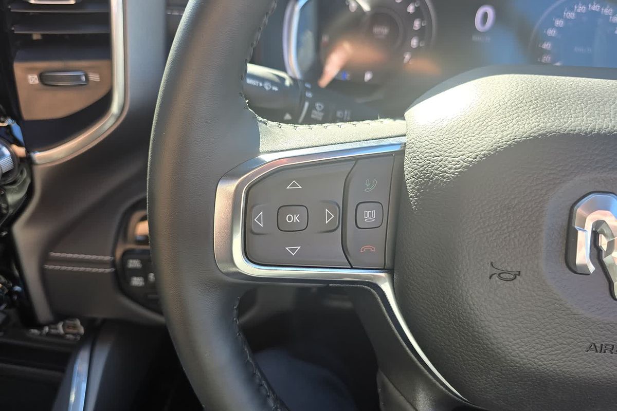 2024 RAM 1500 Laramie Sport RamBox DT 4X4 SWB