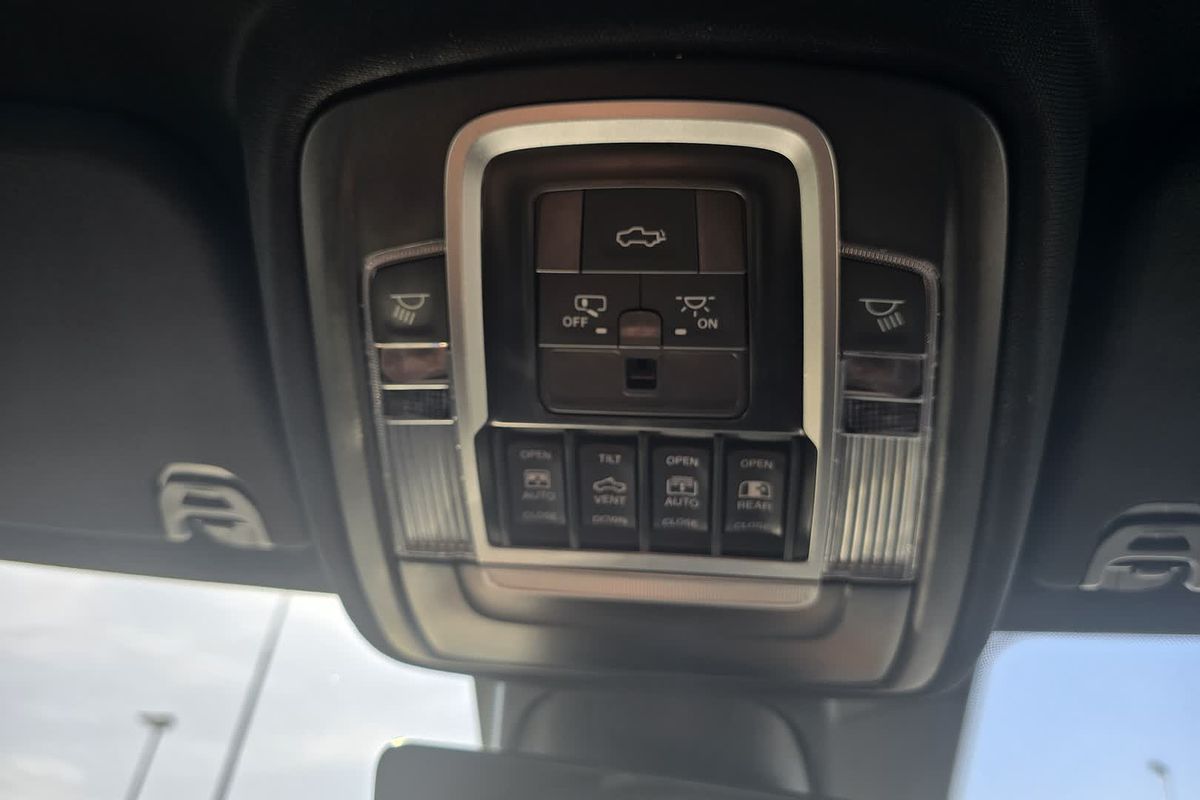 2024 RAM 1500 Laramie Sport RamBox DT 4X4 SWB