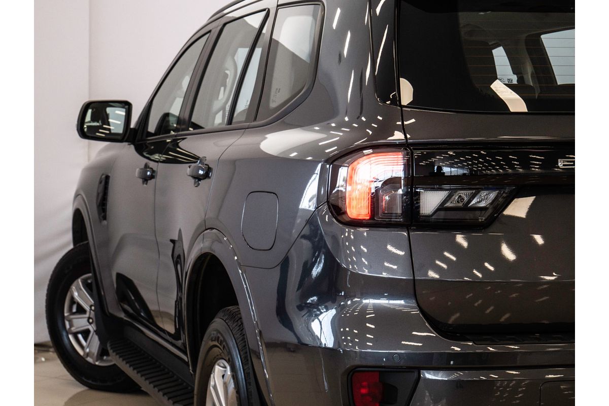 2024 Ford Everest Ambiente