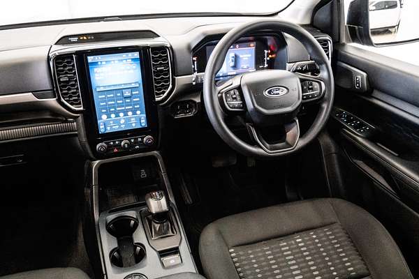 2024 Ford Everest Ambiente