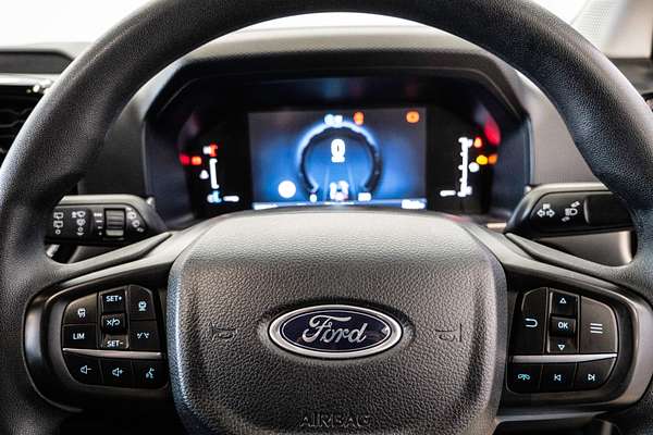 2024 Ford Everest Ambiente