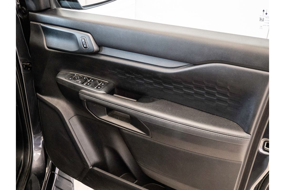 2024 Ford Everest Ambiente