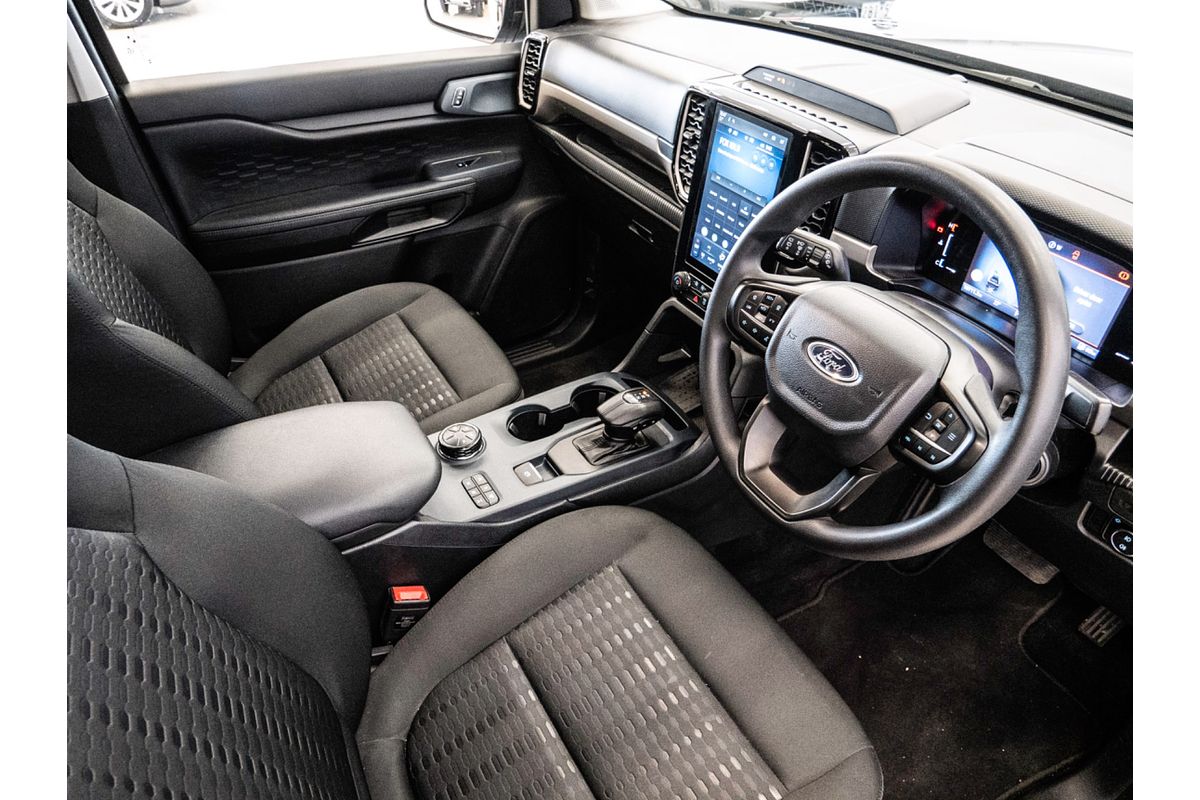 2024 Ford Everest Ambiente