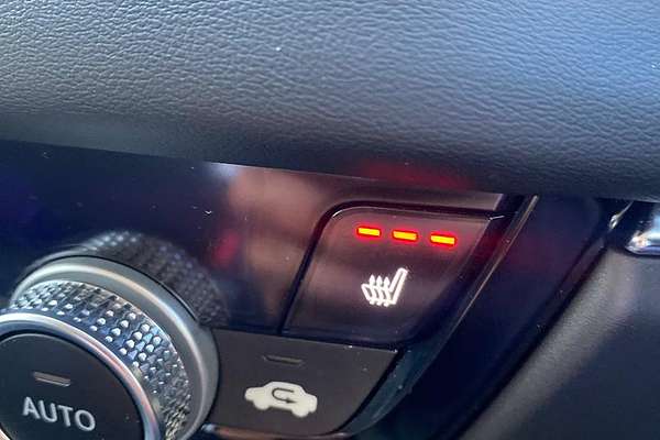 2023 Honda HR-V e:HEV L