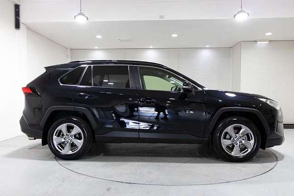 2020 Toyota RAV4 GXL MXAA52R