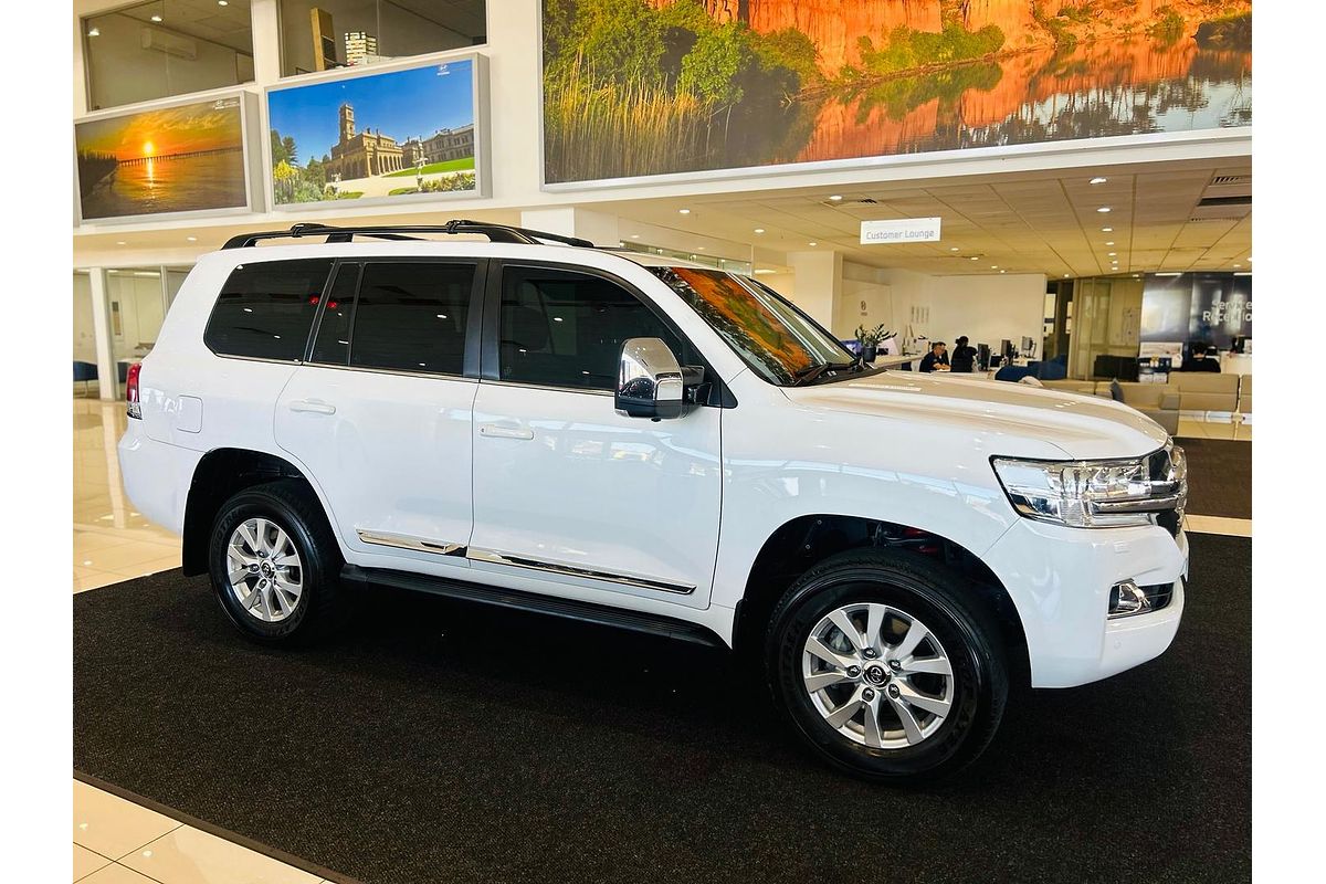 2020 Toyota Landcruiser Sahara VDJ200R