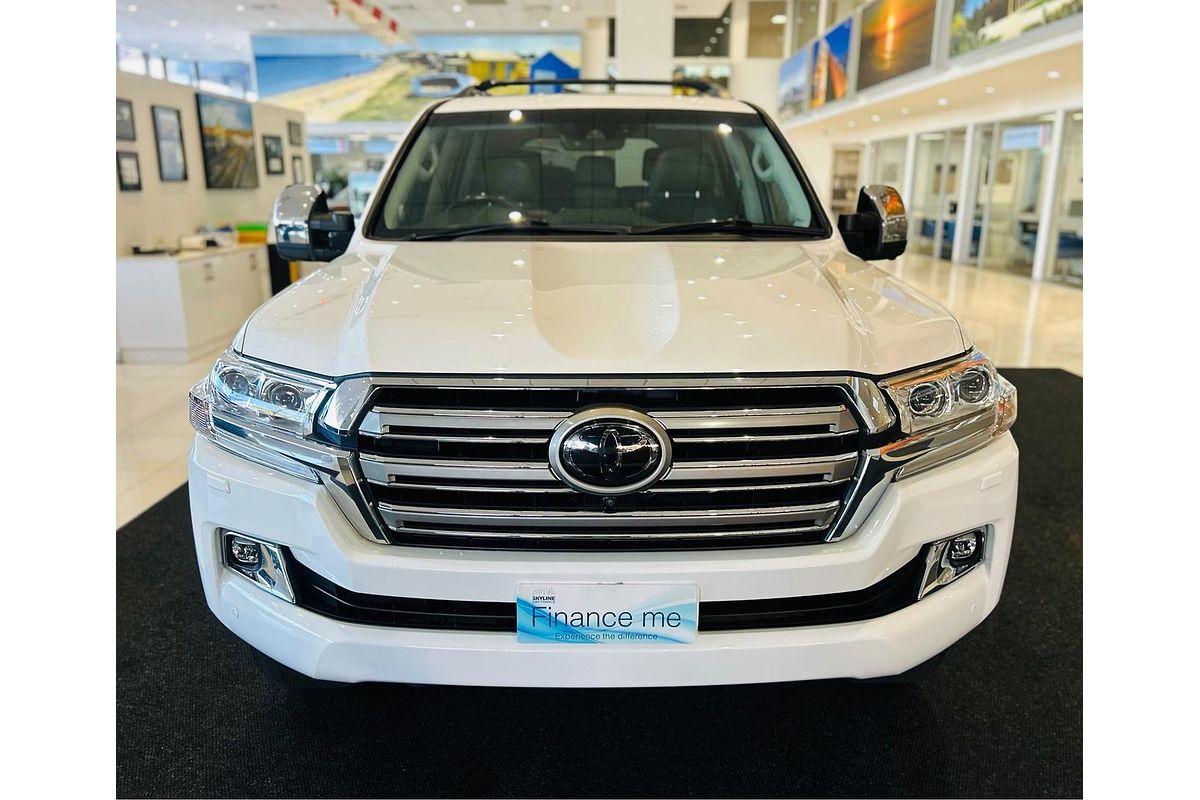 2020 Toyota Landcruiser Sahara VDJ200R