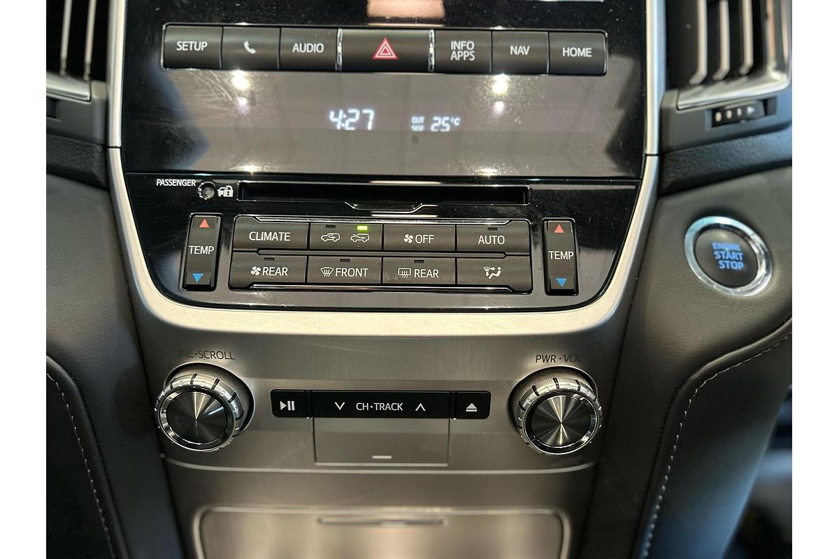 2020 Toyota Landcruiser Sahara VDJ200R