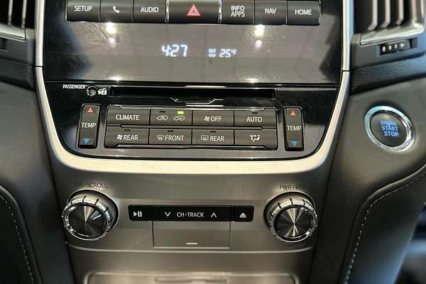 2020 Toyota Landcruiser Sahara VDJ200R