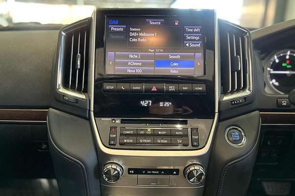 2020 Toyota Landcruiser Sahara VDJ200R