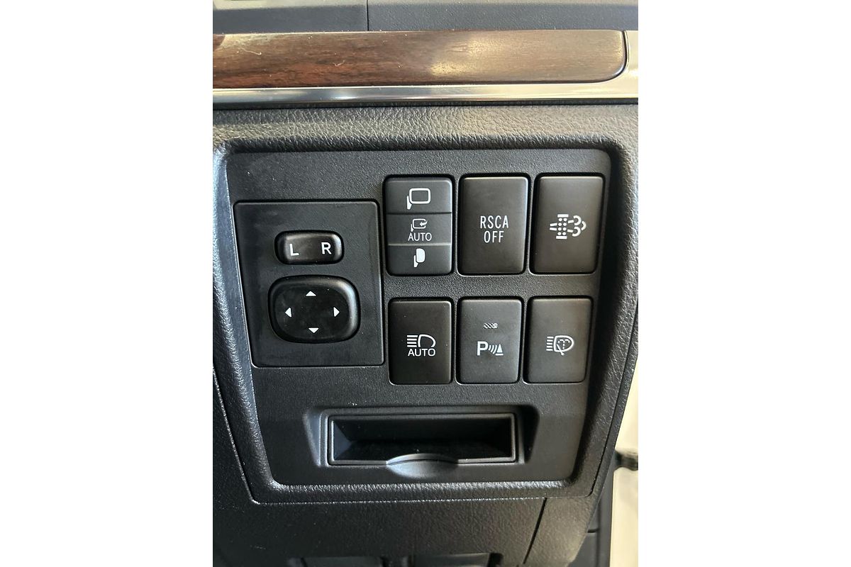 2020 Toyota Landcruiser Sahara VDJ200R