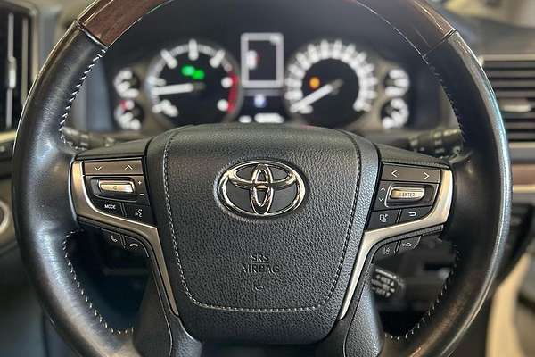 2020 Toyota Landcruiser Sahara VDJ200R