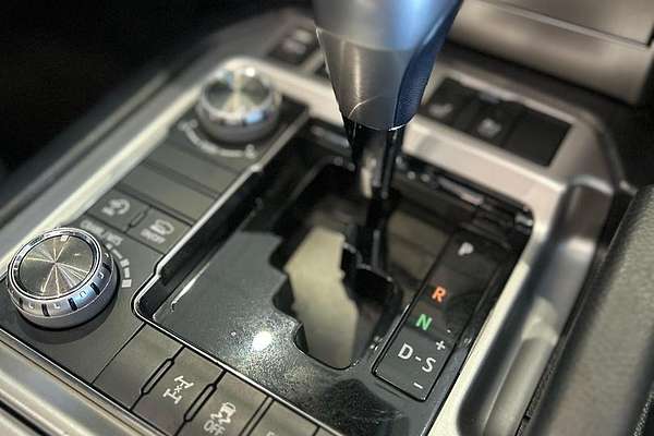 2020 Toyota Landcruiser Sahara VDJ200R