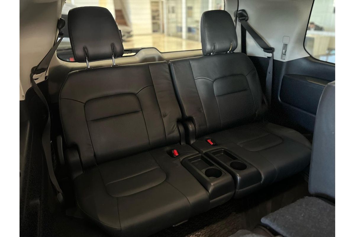 2020 Toyota Landcruiser Sahara VDJ200R