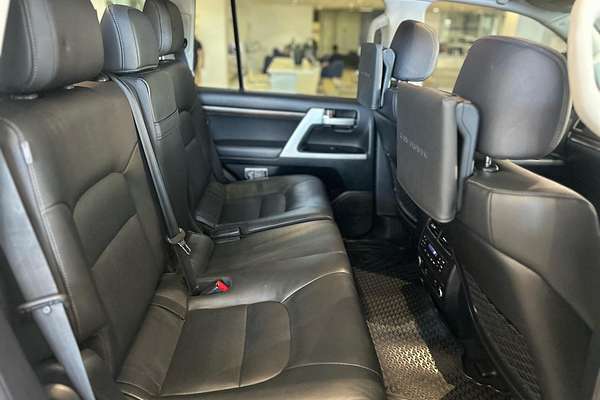 2020 Toyota Landcruiser Sahara VDJ200R