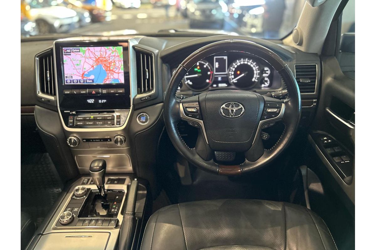 2020 Toyota Landcruiser Sahara VDJ200R