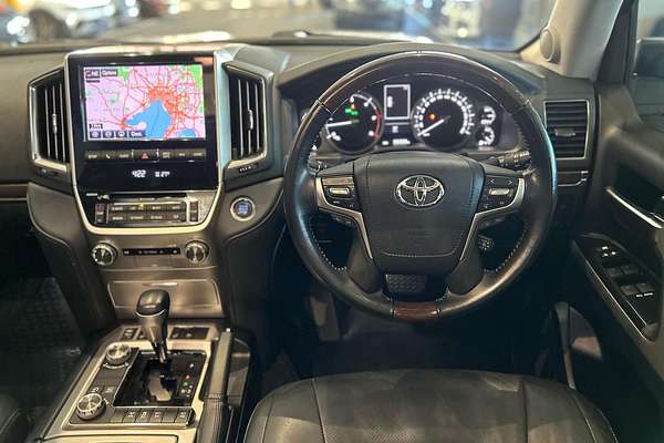 2020 Toyota Landcruiser Sahara VDJ200R
