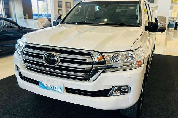 2020 Toyota Landcruiser Sahara VDJ200R