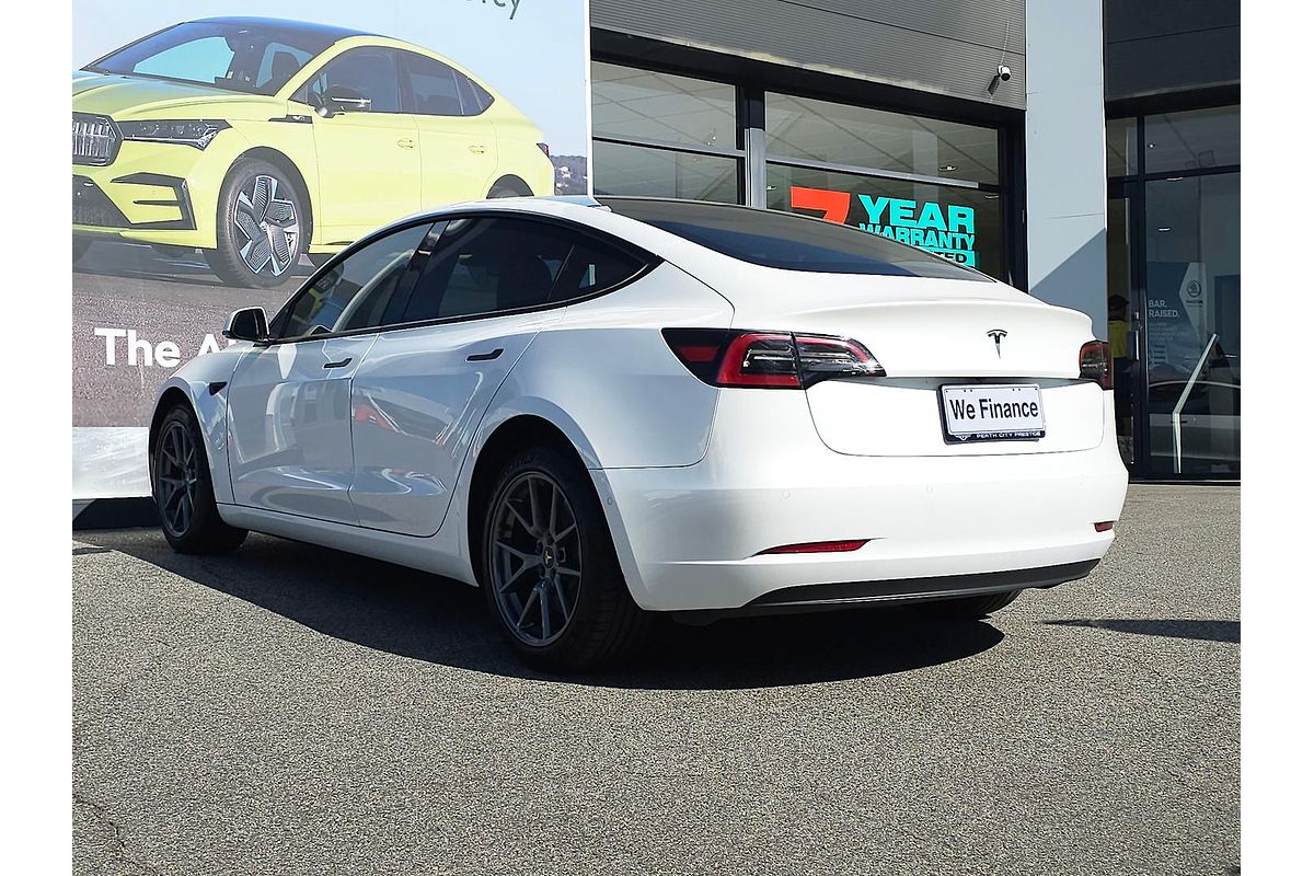 2022 Tesla Model 3 Rear-Wheel Drive