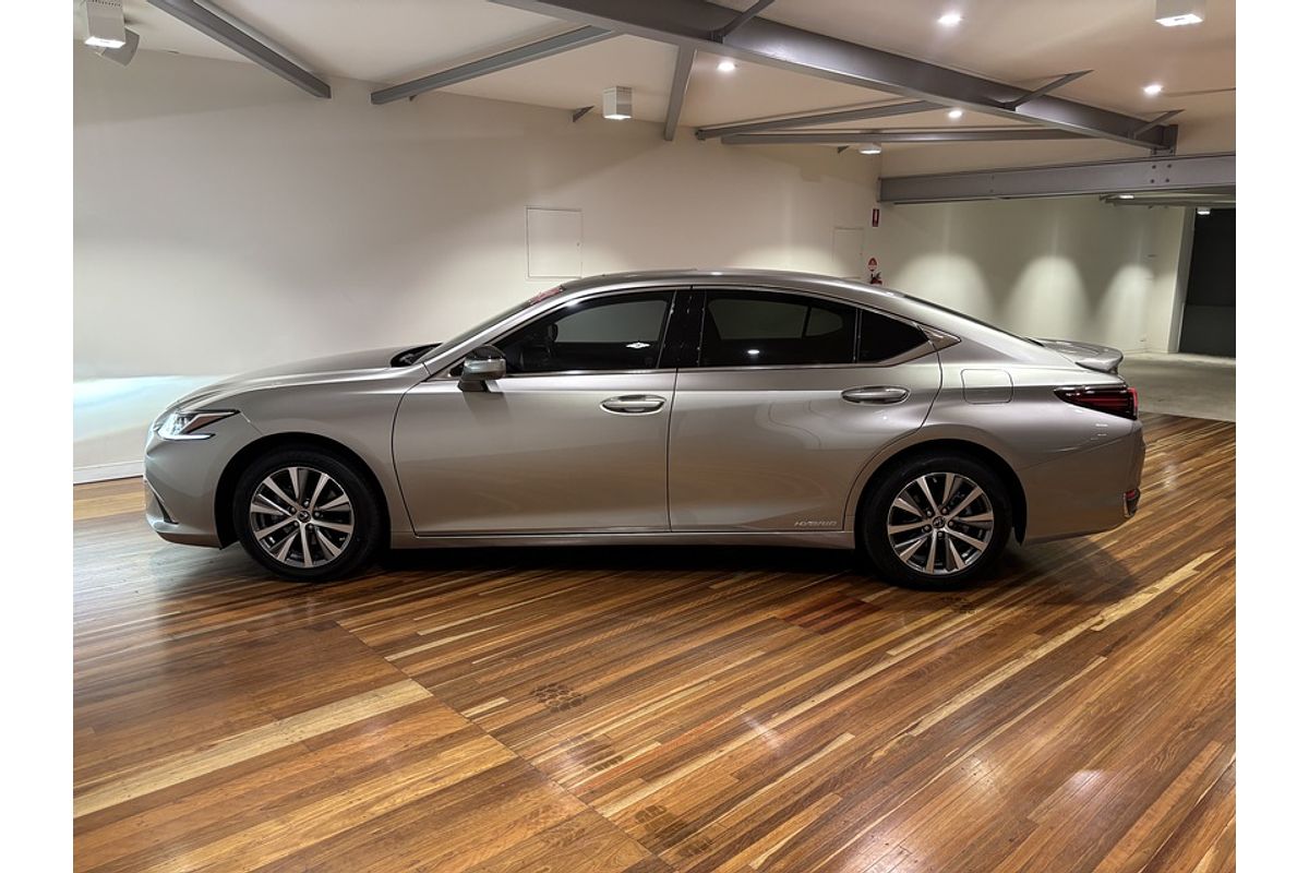 2021 Lexus ES ES300h Luxury AXZH10R