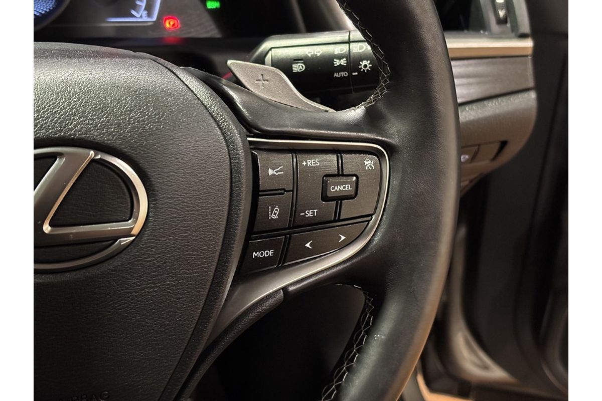 2021 Lexus ES ES300h Luxury AXZH10R