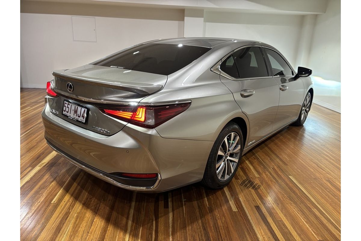 2021 Lexus ES ES300h Luxury AXZH10R