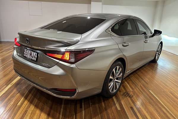 2021 Lexus ES ES300h Luxury AXZH10R