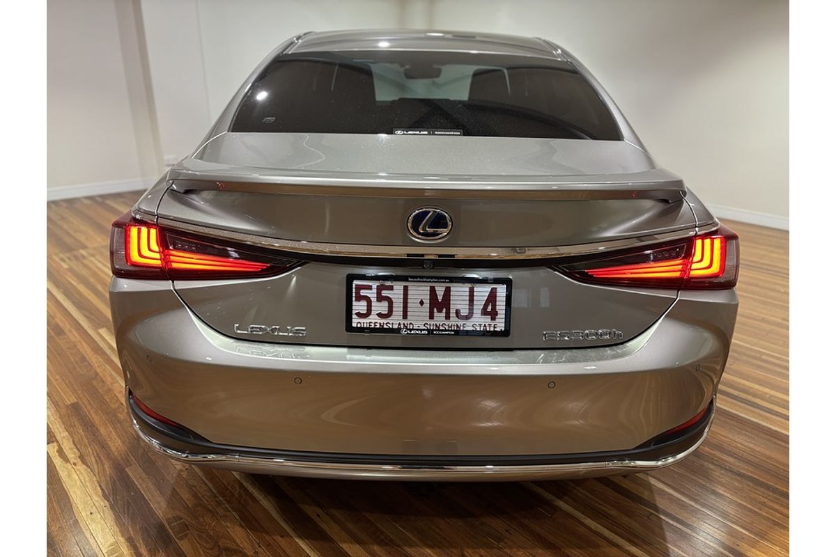 2021 Lexus ES ES300h Luxury AXZH10R