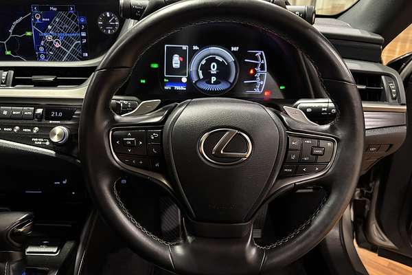 2021 Lexus ES ES300h Luxury AXZH10R