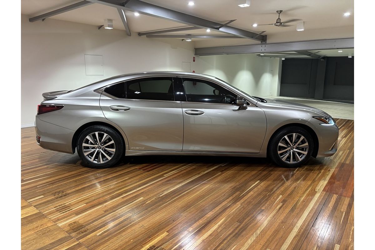 2021 Lexus ES ES300h Luxury AXZH10R