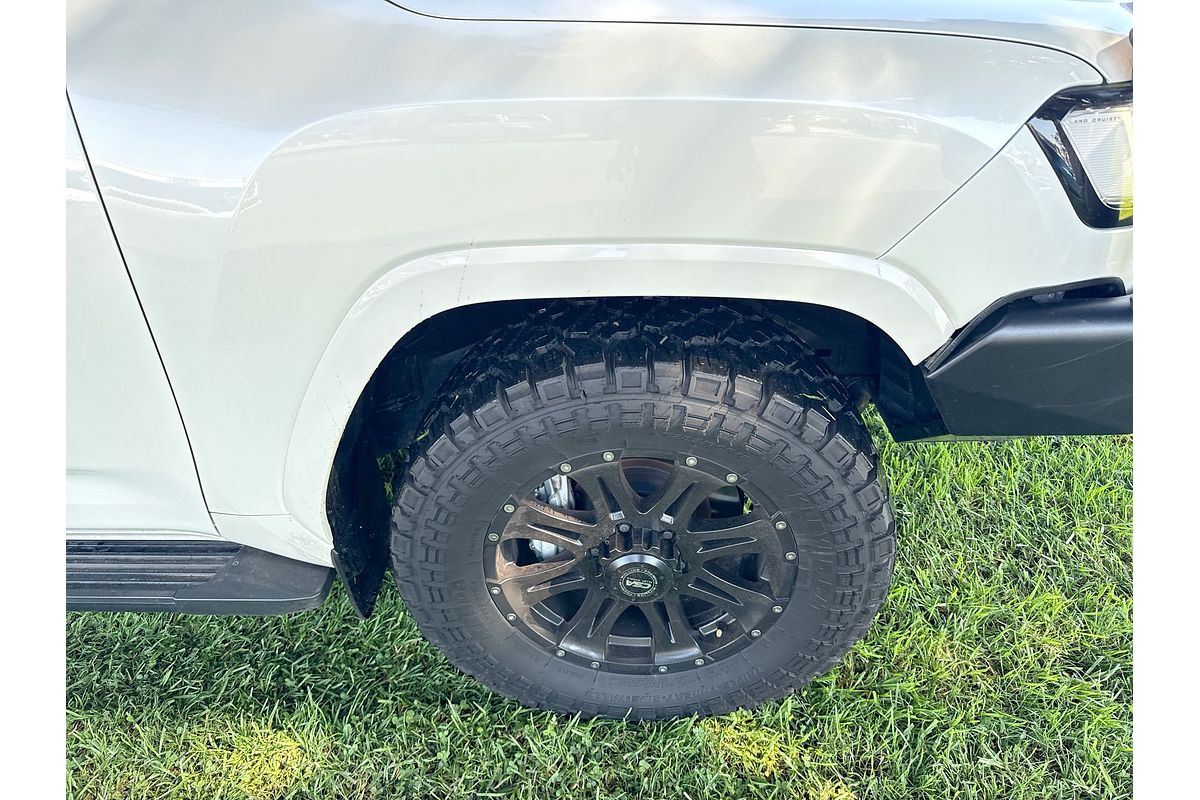 2022 Toyota Landcruiser VX FJA300R