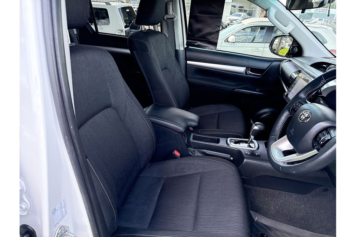 2022 Toyota Hilux SR5 GUN126R 4X4