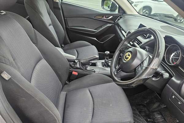 2014 Mazda 3 Neo BM5276
