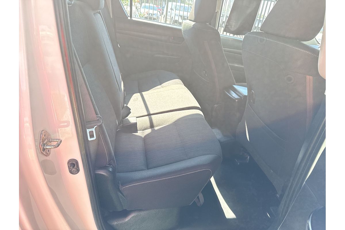 2020 Toyota Hilux SR GUN126R 4X4