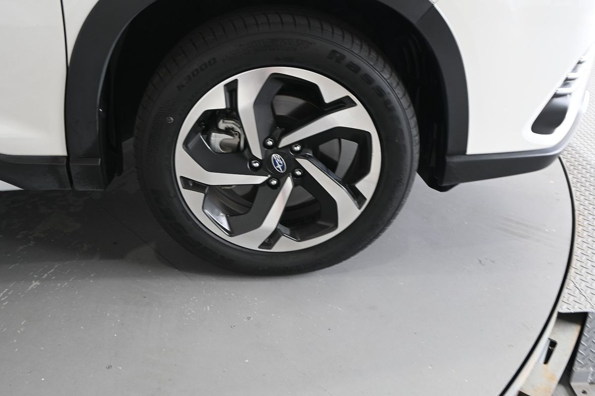 2023 Subaru Forester 2.5i-S 50 Years Edition S5