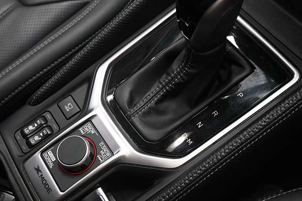 2023 Subaru Forester 2.5i-S 50 Years Edition S5