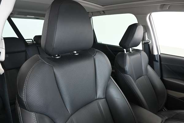 2023 Subaru Forester 2.5i-S 50 Years Edition S5