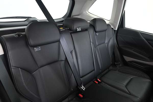 2023 Subaru Forester 2.5i-S 50 Years Edition S5