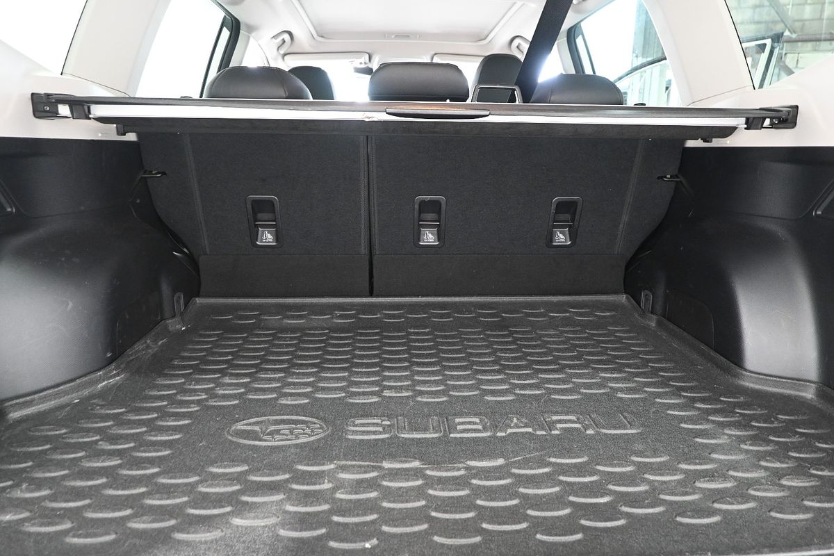 2023 Subaru Forester 2.5i-S 50 Years Edition S5