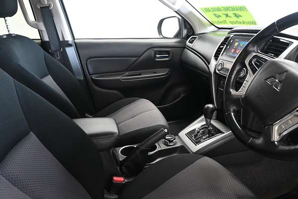 2021 Mitsubishi Triton GLX-R MR 4X4