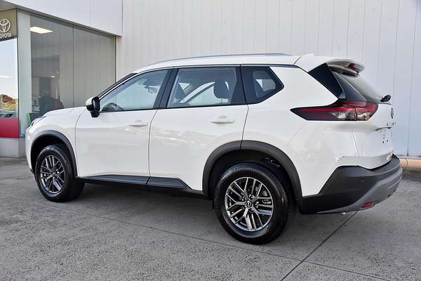 2024 Nissan X-TRAIL ST T33