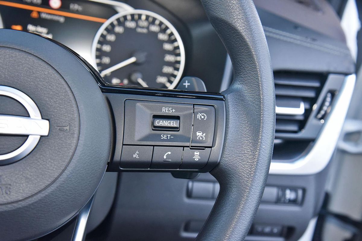 2024 Nissan X-TRAIL ST T33