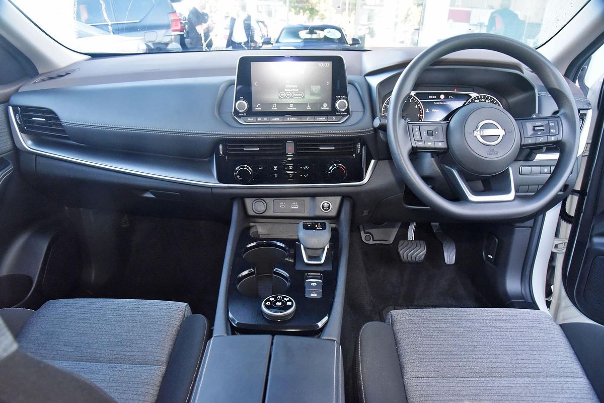 2024 Nissan X-TRAIL ST T33