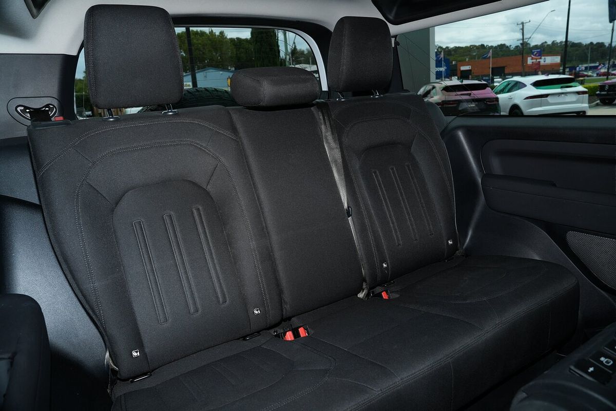 2021 Land Rover Defender 90 P300 S L663