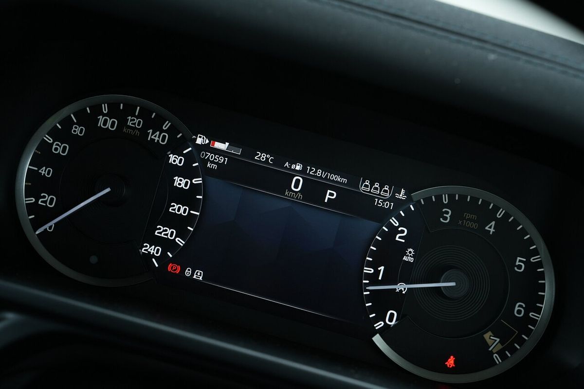 2021 Land Rover Defender 90 P300 S L663